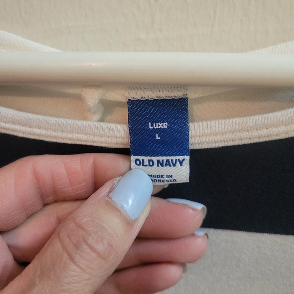 Old Navy Nautical Top Navy and White EUC large - Picture 4 of 8